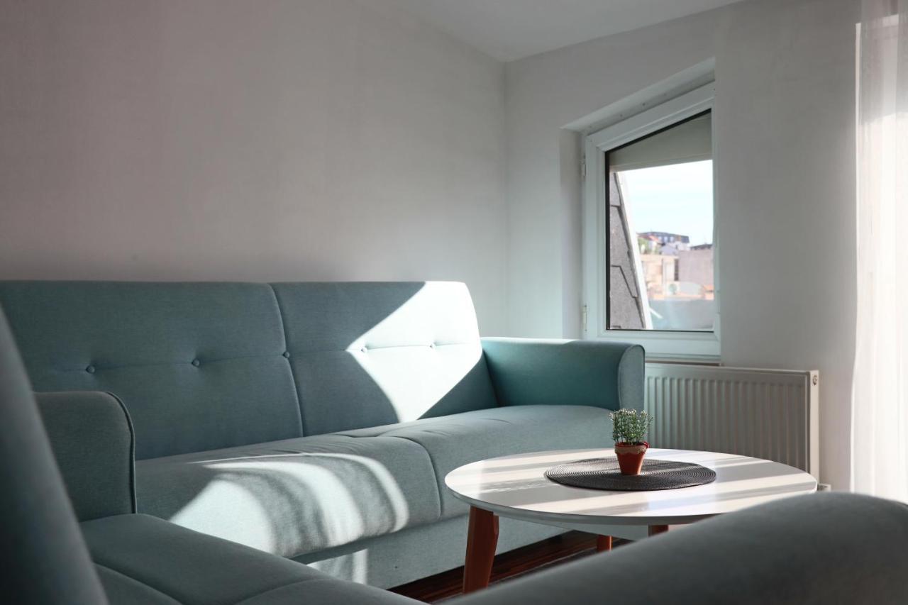 Malda'S Apartment Приштина Экстерьер фото