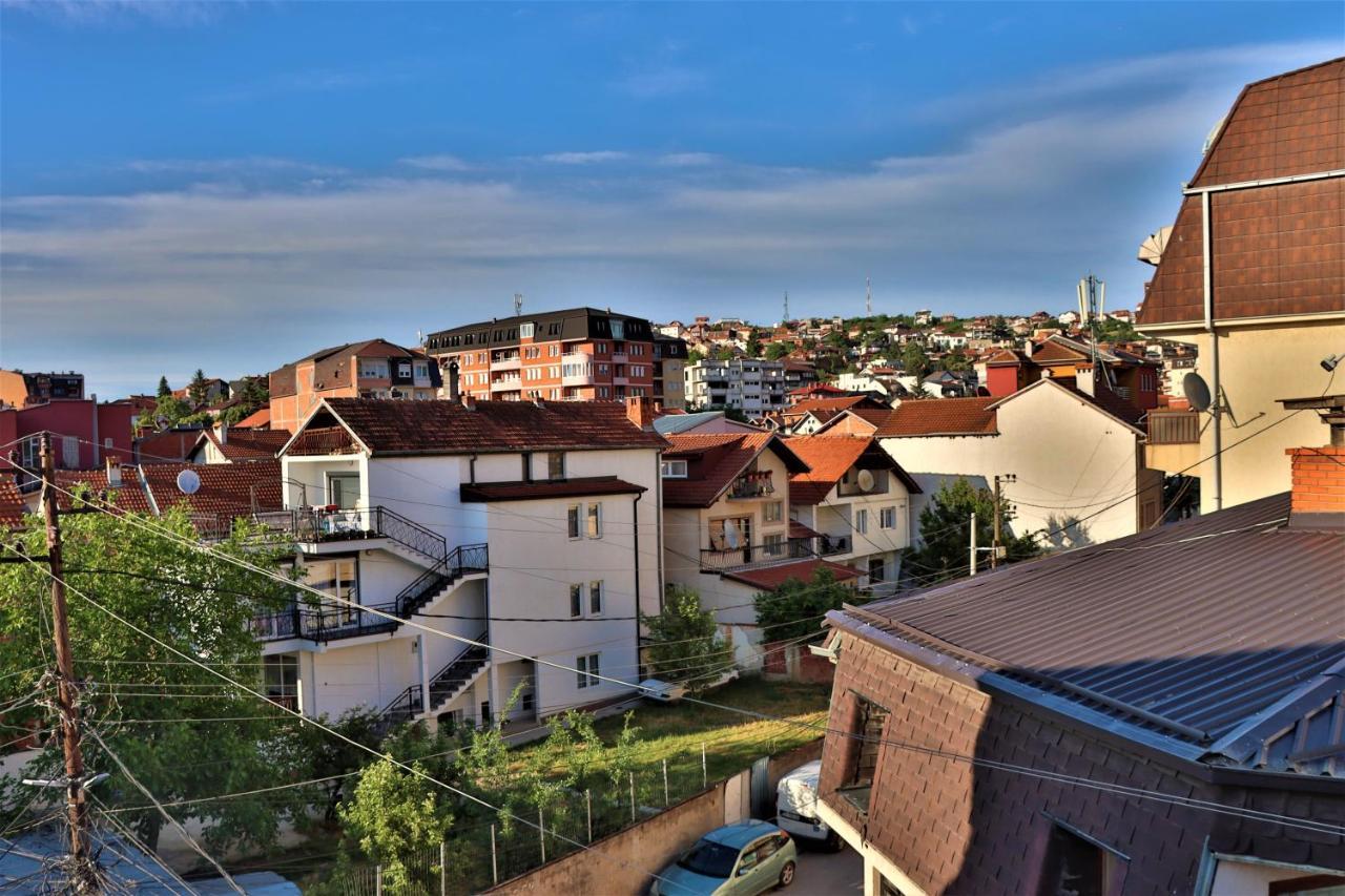 Malda'S Apartment Приштина Экстерьер фото